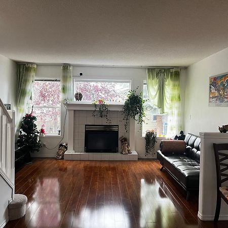 Hidden Valley New Basement Suite With Private Bathroom! Calgary Zewnętrze zdjęcie