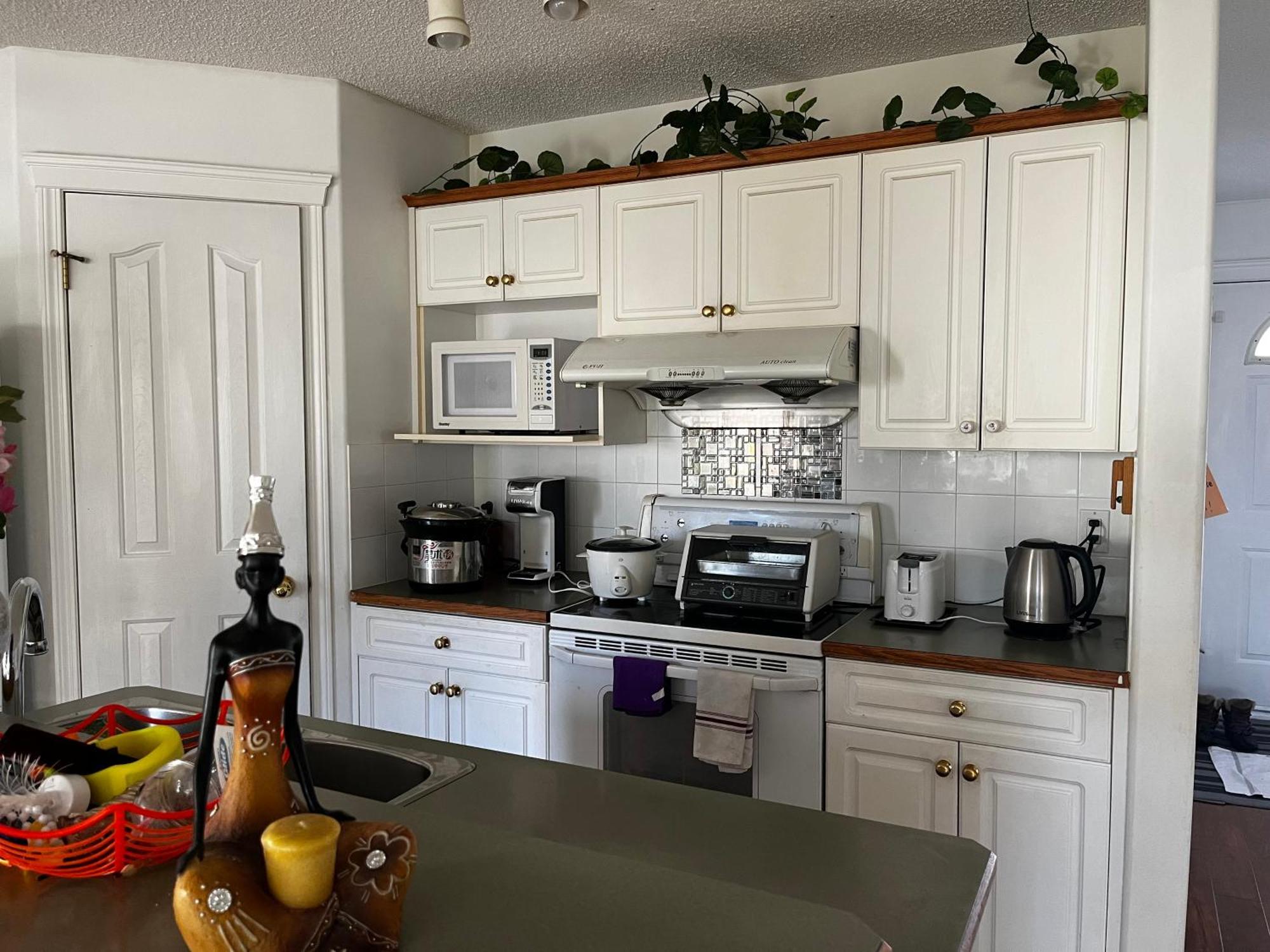 Hidden Valley New Basement Suite With Private Bathroom! Calgary Zewnętrze zdjęcie