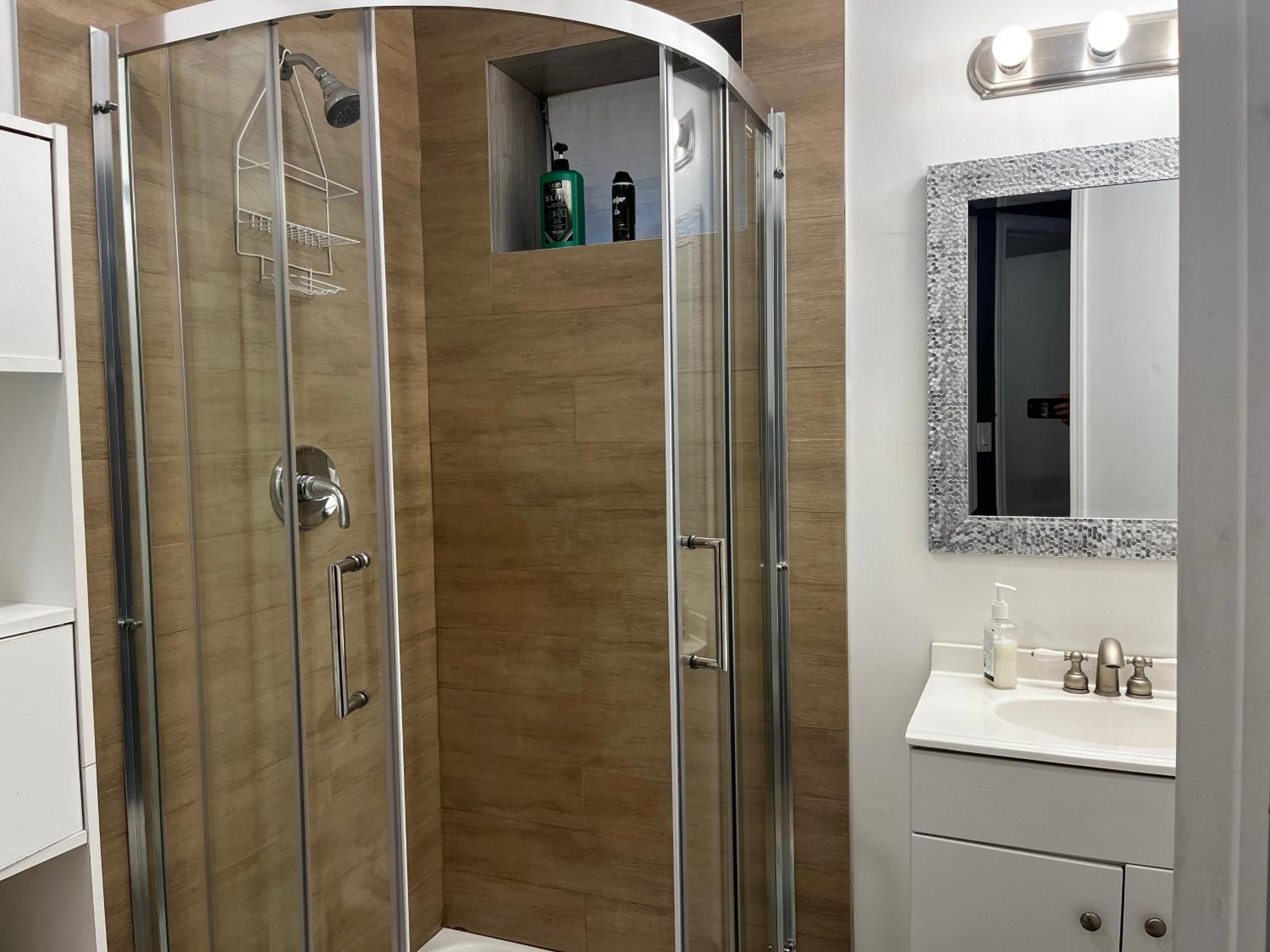 Hidden Valley New Basement Suite With Private Bathroom! Calgary Zewnętrze zdjęcie